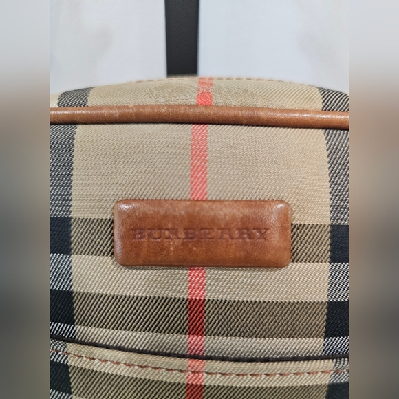 Burberry Vintage Haymarket Crossbody Bag With COA And Dustbag - Picture 4 of 16
